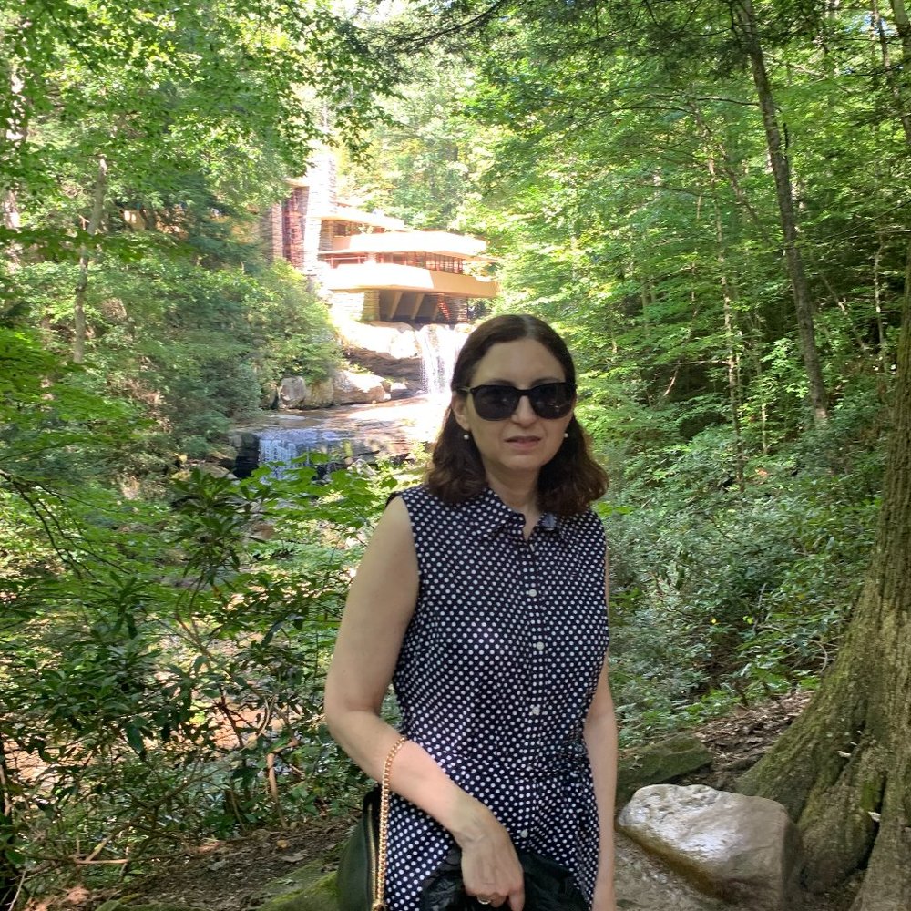 Meet your Posher, Hillary